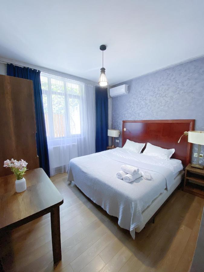 Chonkadzehotel Tbilisi Bagian luar foto