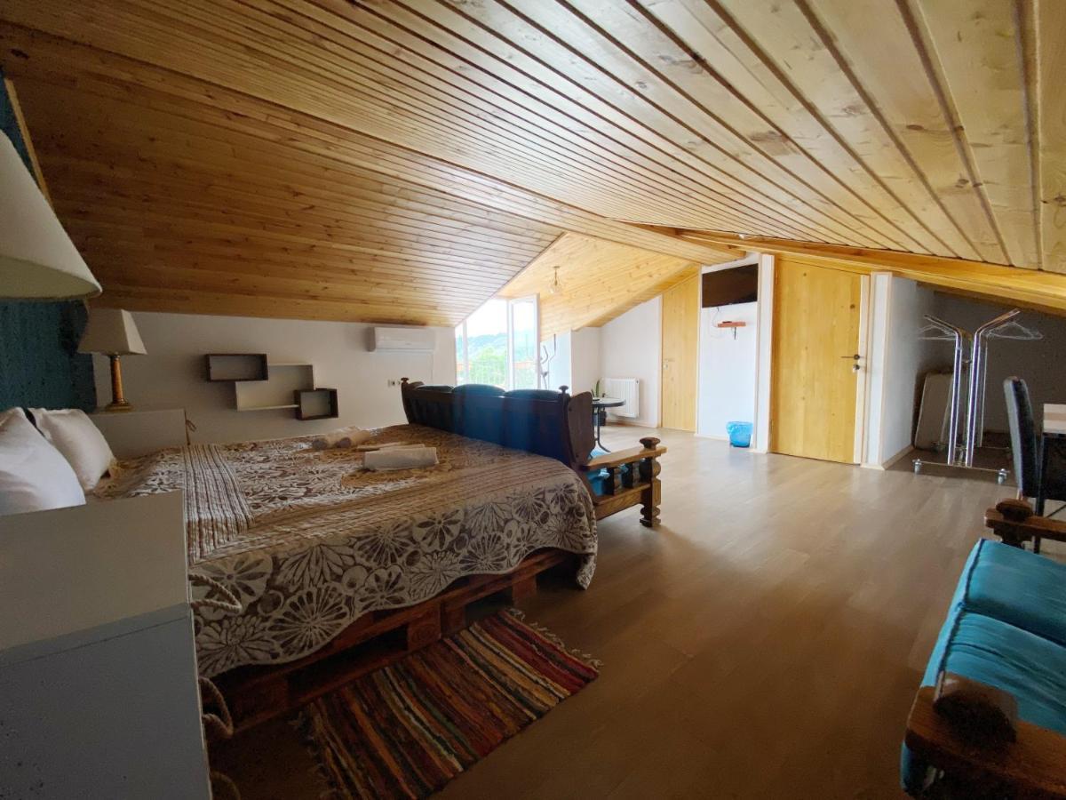Chonkadzehotel Tbilisi Bagian luar foto