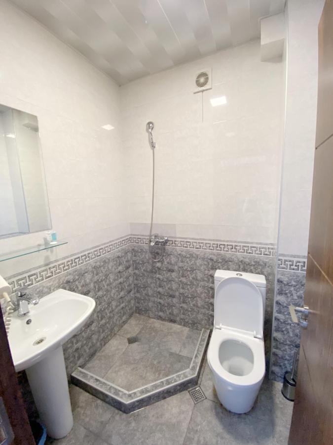 Chonkadzehotel Tbilisi Bagian luar foto