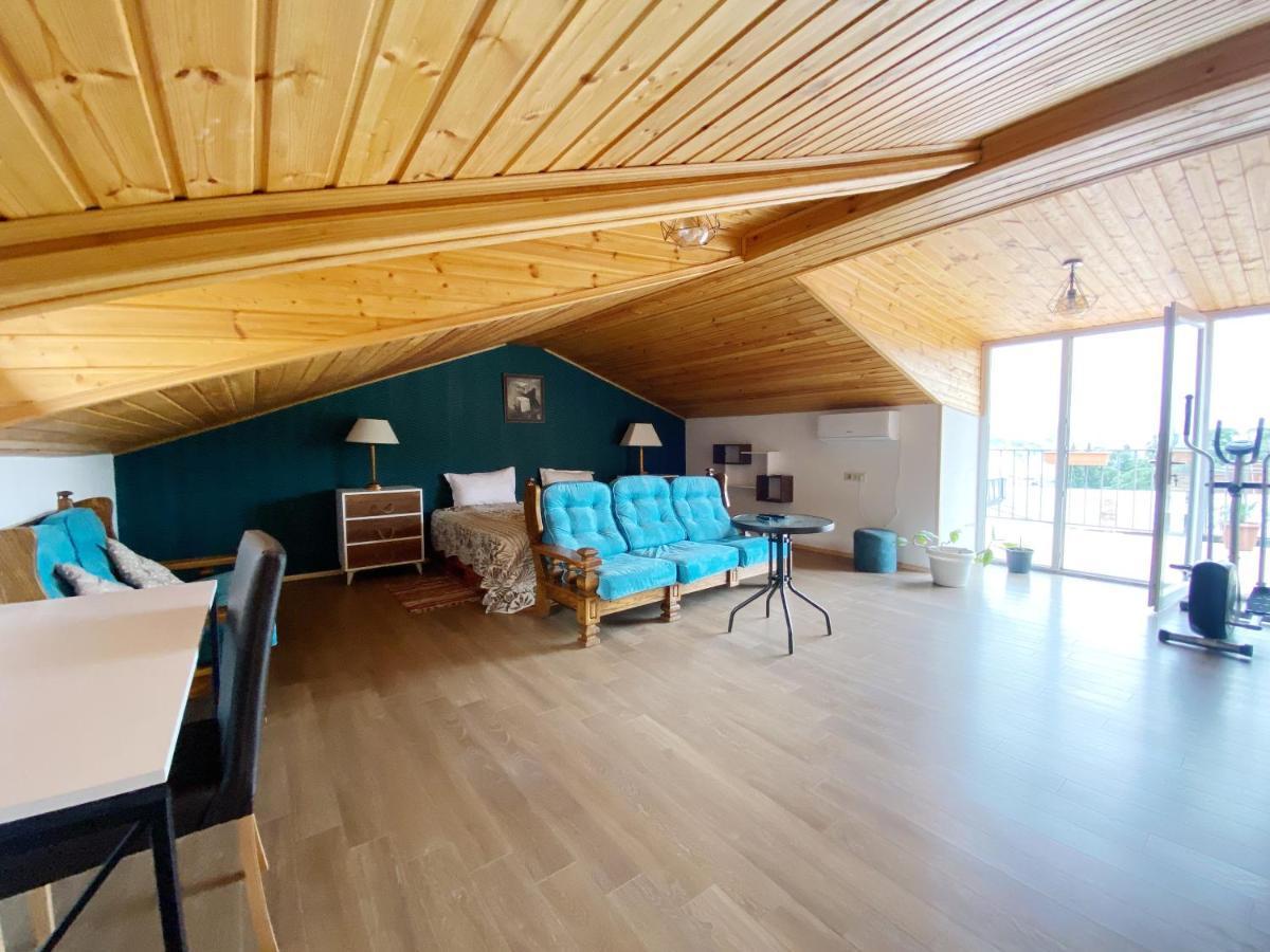 Chonkadzehotel Tbilisi Bagian luar foto