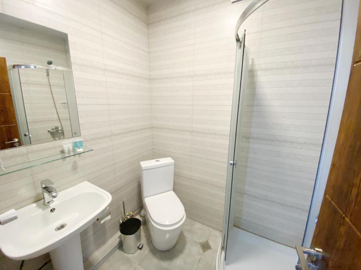 Chonkadzehotel Tbilisi Bagian luar foto